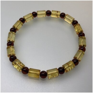 Amber bracelet from round and barrel beads 3