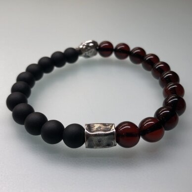 Amber and Onyx bracelet 4