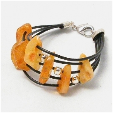Bracelet with amber "Melody"