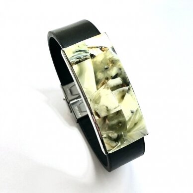 Bracelet with white amber Bracelet with white amber