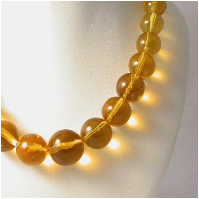 Yellowish round Baltic amber necklace 2 Yellowish round Baltic amber necklace 2