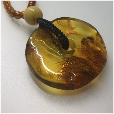 Amber necklace with round pendant 4