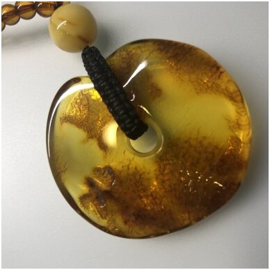 Amber necklace with round pendant 5